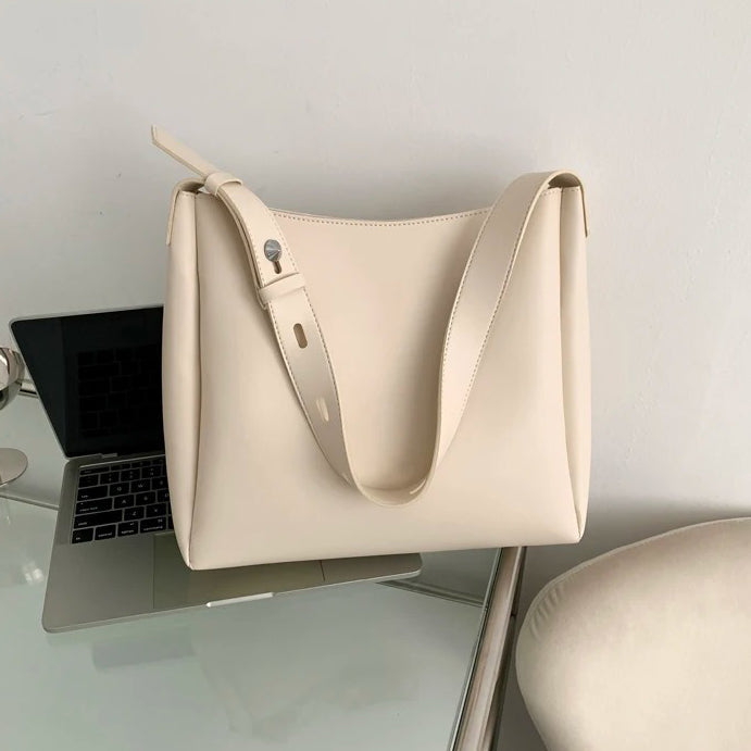 Yara | Spacious Bag